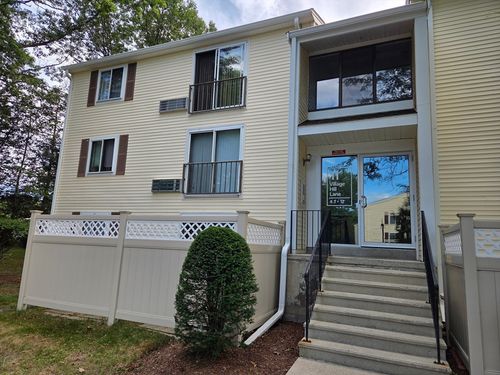apt-9-11 Village Hill Ln, Natick, MA, 01760-5728 | Card Image
