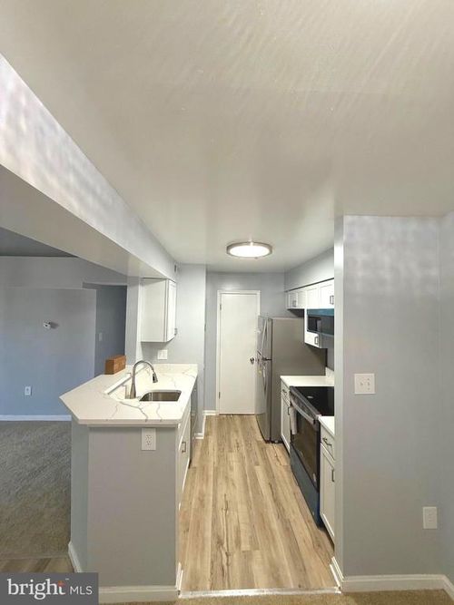 unit-i-6921 Victoria Dr, ALEXANDRIA, VA, 22310-4370 | Card Image