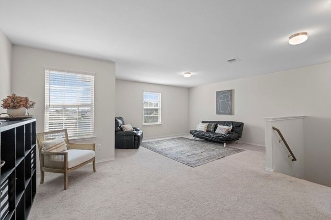 2nd floor large open loft | Image 12