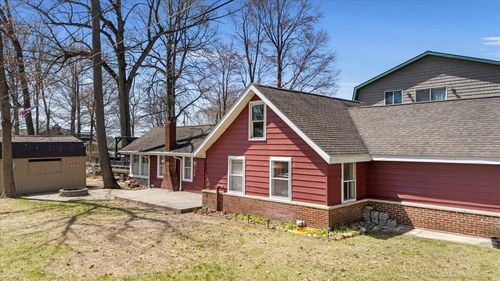 3677 Forest Dr, Lupton, MI, 48635-9793 | Card Image