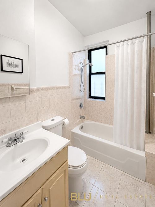 24-3692 Broadway, New York, NY, 10031-1531 | Card Image