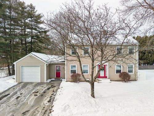 5 Carlton Dr, West Lebanon, NH, 03784-1939 | Card Image