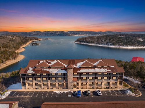 unit-101-228 Seven Cove Ln, Kimberling City, MO, 65686-9118 | Card Image