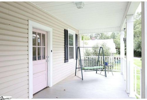 14 Mellon St, Slater, SC, 29683-8002 | Card Image
