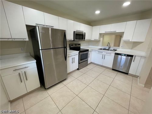 202-7768 Jewel Ln, NAPLES, FL, 34109-0722 | Card Image