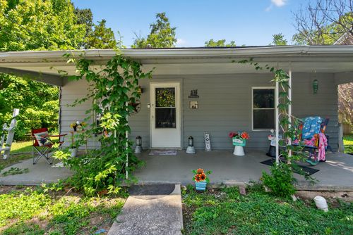 40 Crawford St, Berea, KY, 40403-1768 | Card Image