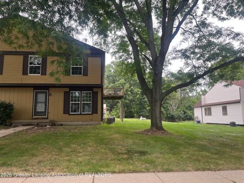 15-2901 Staten Ave, Lansing, MI, 48910-3820 | Card Image
