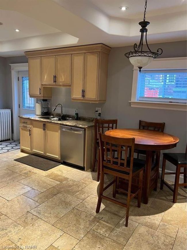 MAIN - 21 Proctor Blvd, House other with 2 bedrooms, 1 bathrooms and 1 parking in Hamilton ON | Image 9