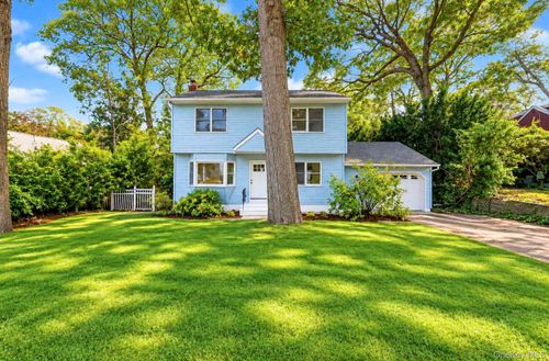 16 Kellum Avenue, Huntington, NY, 11746 | Card Image