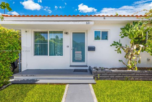 821 84th St, MIAMI BEACH, FL, 33141-1105 | Card Image