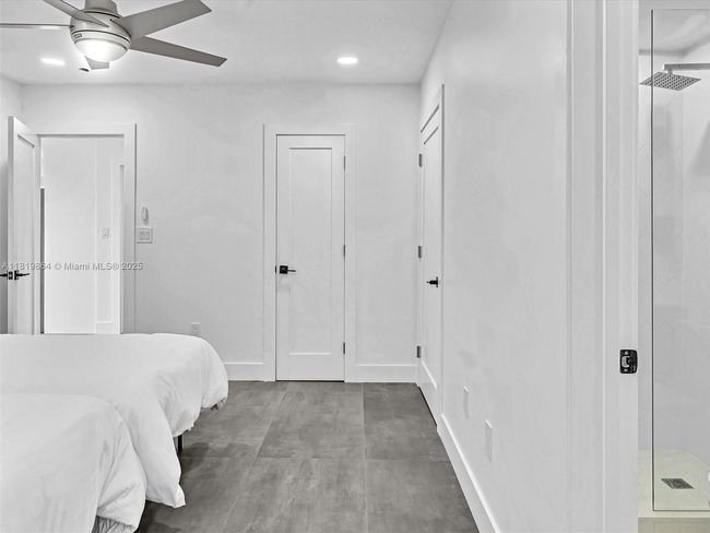 101 - 11900 N Bayshore Dr, Condo with 2 bedrooms, 2 bathrooms and null parking in North Miami FL | Image 14