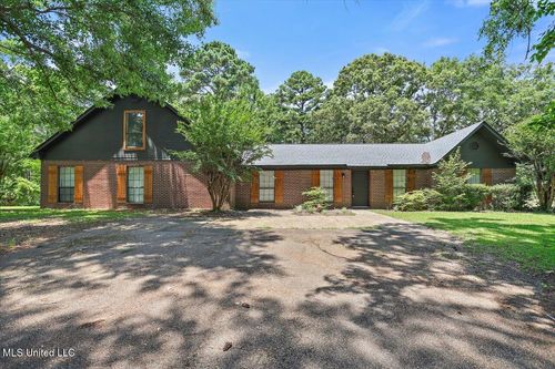 2713 Highway 471, Brandon, MS, 39047-8500 | Card Image
