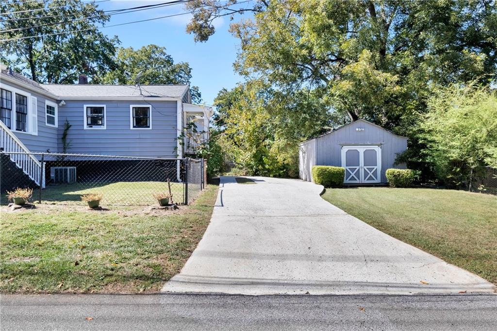 Residential Lease in East Point 3