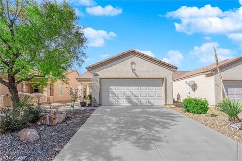 7633 Lily Trotter St, North Las Vegas, NV, 89084-2404 | Card Image