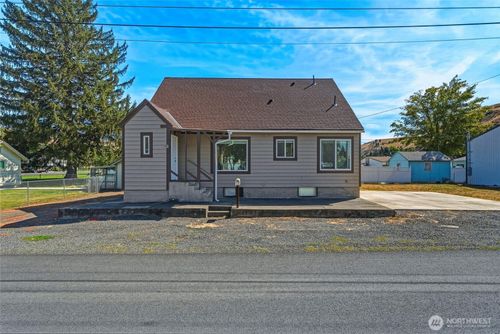 412 E Pearson St, Dayton, WA, 99328-1645 | Card Image