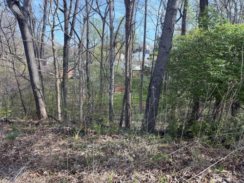 1813 Parker Ln, Vinton, VA, 24179-2931 | Card Image