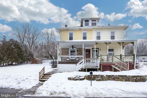 3262 Walnut St, DOWNINGTOWN, PA, 19335-2061 | Card Image