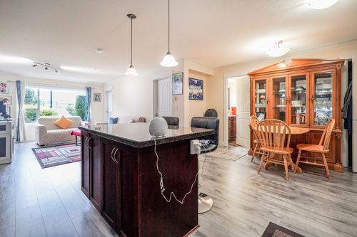 101-2955 Diamond Cres, Abbotsford, BC, V2T2L5 | Card Image