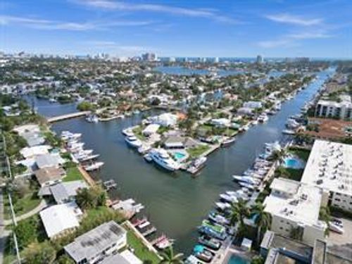 15b-1050 Se 14th Pl, Fort Lauderdale, FL, 33316-2167 | Card Image