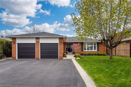 318 Mary St, Oakville, ON, L6K3P6 | Card Image
