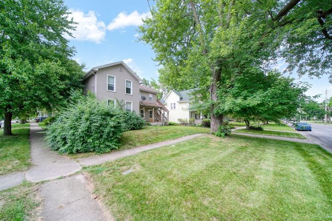 624 N Broad St, Home with 5 bedrooms, 3 bathrooms and 2 parking in Adrian MI | Image 6