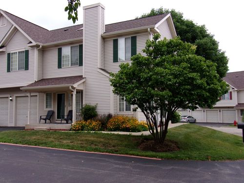 570-570 Windsor Dr, Fox Lake, IL, 60020-1958 | Card Image