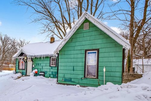 3133 Sanford St, Muskegon Heights, MI, 49444-2942 | Card Image