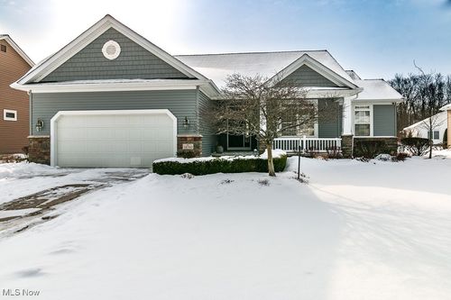 38740 Edward Walsh Drive, Willoughby, OH, 44094 | Card Image