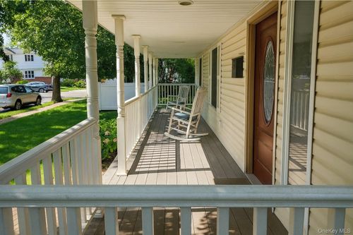 2053 Wilson Ln, East Meadow, NY, 11554-2641 | Card Image
