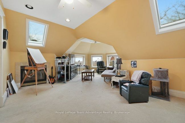 20 Belvedere Ave, House other with 6 bedrooms, 4 bathrooms and 3 parking in Parry Sound ON | Image 31