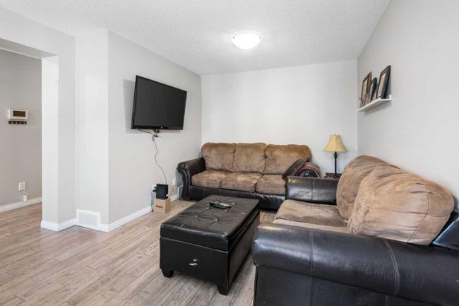 362 Windford Green Sw, Home with 2 bedrooms, 1 bathrooms and 2 parking in Airdrie AB | Image 7