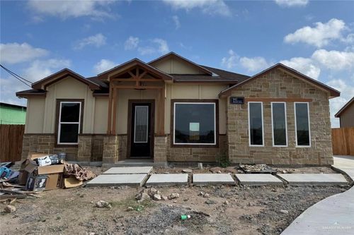 942 Xavier Ave, Alton, TX, 78573-2205 | Card Image