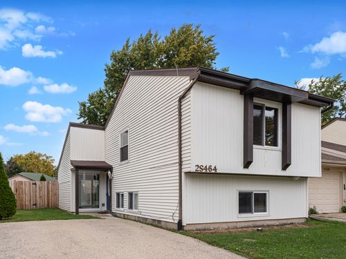 2S464 Cottonwood Ct, Warrenville, IL, 60555-1313 | Card Image