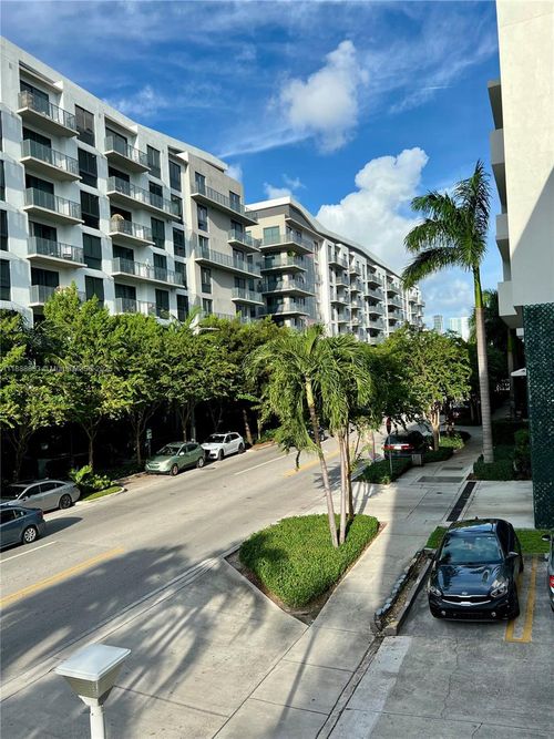 apt-102-1060 Nw 7th St, Miami, FL, 33136-3761 | Card Image