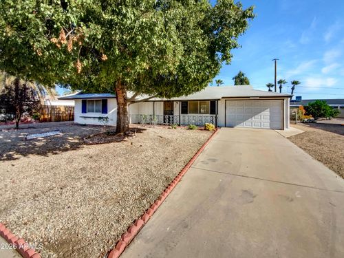 11807 N Thunderbird Rd, Sun City, AZ, 85351-3850 | Card Image