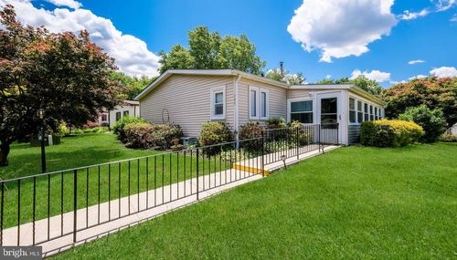 742 Dogwood Dr, NORTH WALES, PA, 19454-4323 | Card Image