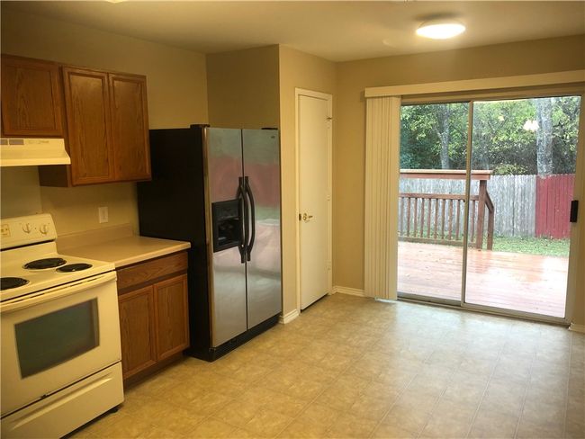 2105 Tranquilo Trl, House other with 3 bedrooms, 2 bathrooms and 4 parking in Austin TX | Image 10