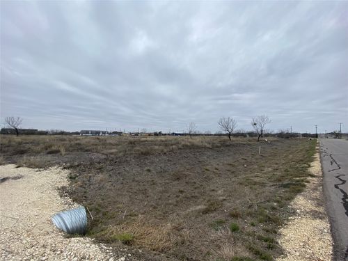 316 Lobo Loop, Hondo, TX, 78861-6322 | Card Image