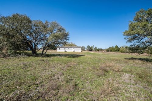 1139 E Old Hallettsville Rd, Flatonia, TX, 78941-2267 | Card Image