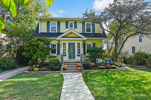 415 N Ashland Ave, La Grange Park, IL, 60526-2029 | Card Image