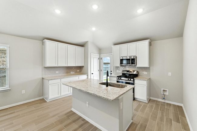 149 Hackberry Ln, House other with 4 bedrooms, 2 bathrooms and null parking in Bastrop TX | Image 15