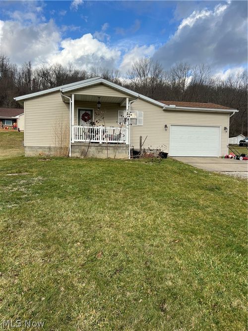 2215 Hilliard Dr, Midvale, OH, 44653-1907 | Card Image