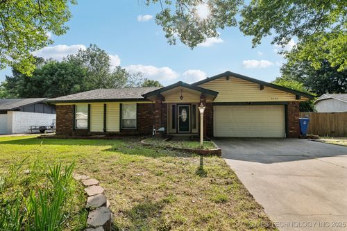 8202 Ash Pl, Broken Arrow, OK, 74011-7007 | Card Image