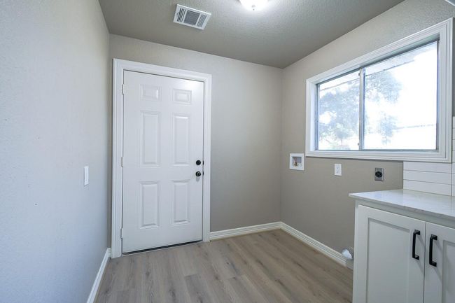 Laundry room | Image 10