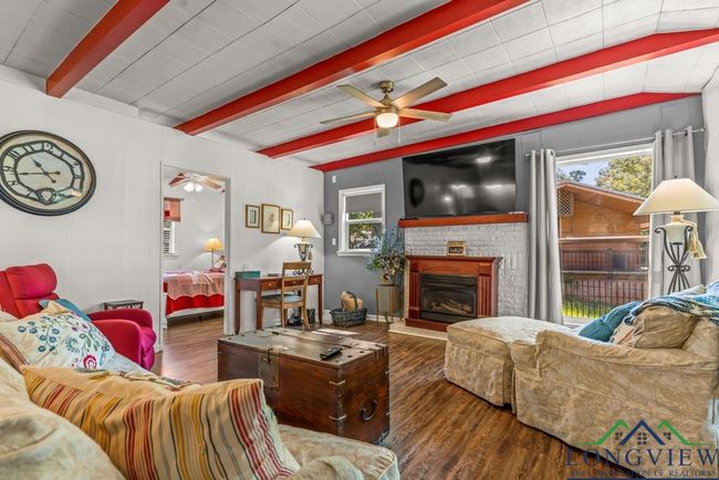 263 Crestwood Loop, House other with 2 bedrooms, 1 bathrooms and null parking in Avinger TX | Image 11
