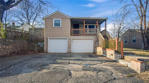 1017 Smith Ave, Independence, MO, 64050-4016 | Card Image