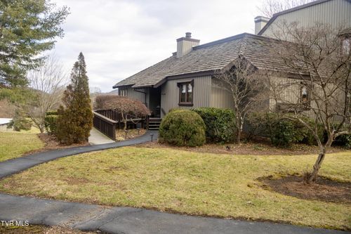 98 Periwinkle Pl, Kingsport, TN, 37660-7121 | Card Image