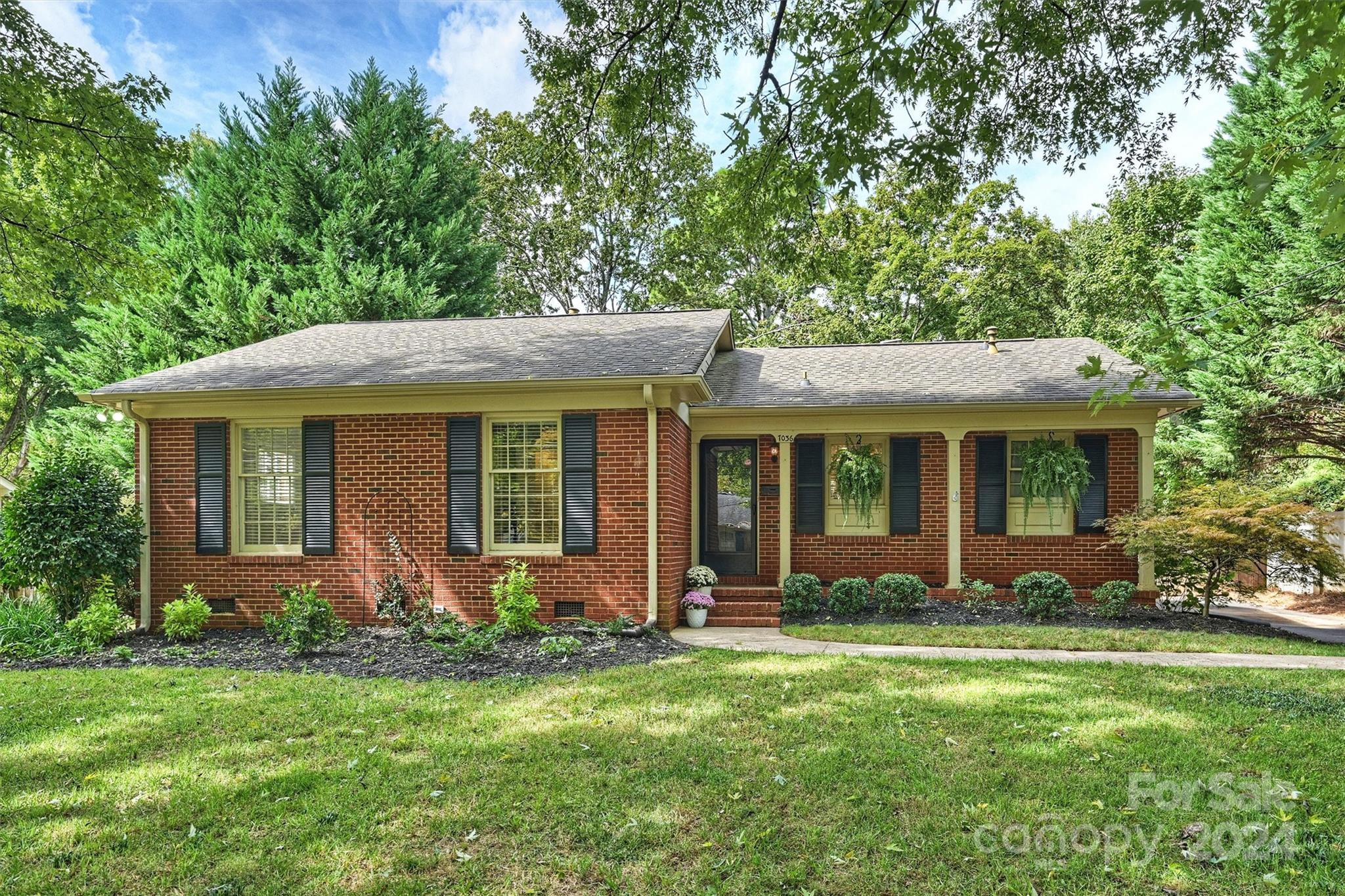 Wrentree Dr, Charlotte, NC 28210