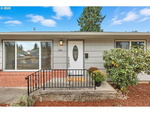 305 W Hereford St, Gladstone, OR, 97027-2046 | Card Image
