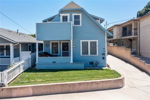 881 W Upland Ave, San Pedro, CA, 90731-1444 | Card Image